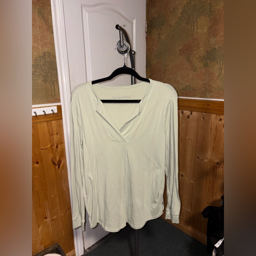 Modern Soul | Green Longsleeve